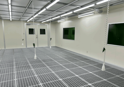 クリーンルーム内部