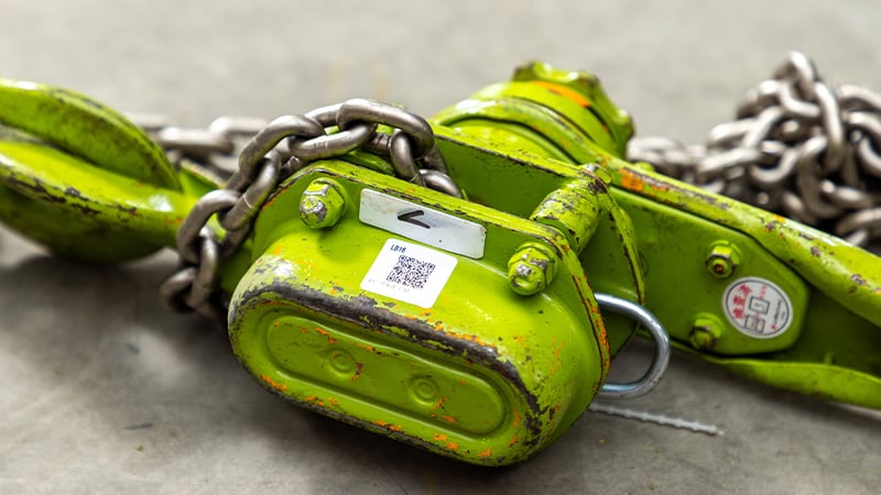 QRコードとRFIDタグを併用した在庫管理